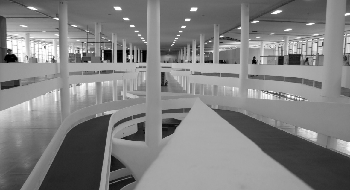 Oscar_Niemeyer,_Bienal,_Ibirapuera_11